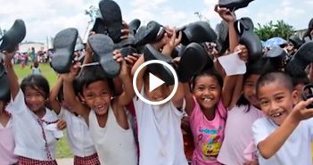 #YolandaPH: Skechers Slip-on Distribution